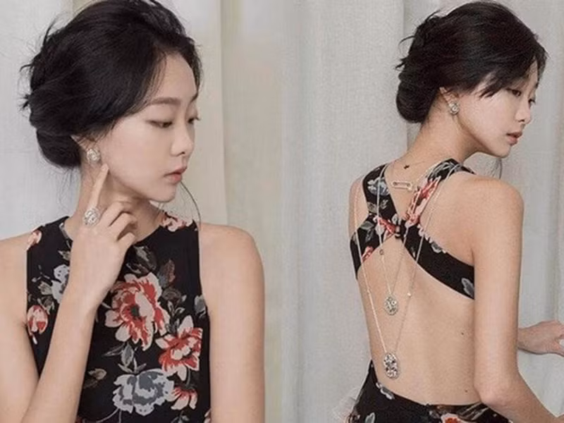 Trước khi cắt tóc ngắn cho vai diễn trong "Tầng lớp Itaewon", Da Mi gắn liền với hình ảnh mái tóc dài.