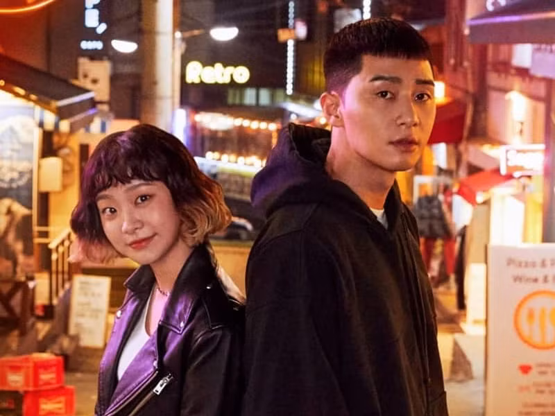 Đảm nhận vai Jo Yi Seo kiêu ngạo, háo thắng, sở hữu bộ óc thiên tài là Kim Da Mi.