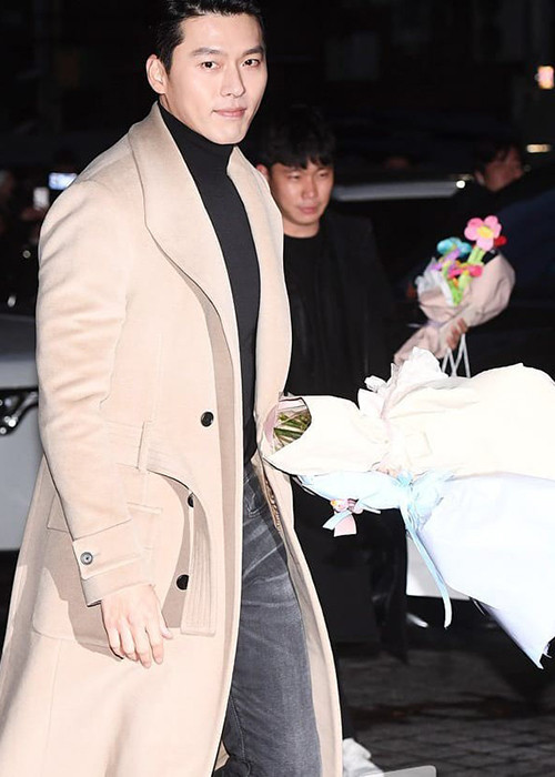 Màn rủ nhau diện áo đôi của Son Ye Jin và Hyun Bin gây chú ý.