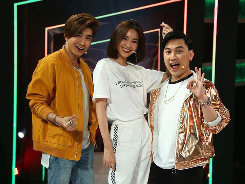 Vài năm gần đây, nam ca sĩ kiêm nhạc sĩ tham gia loạt gameshow với vai trò khách mời như: “Thiên đường ẩm thực”, “Giọng ải giọng ai”, “Sàn đấu ca từ”.