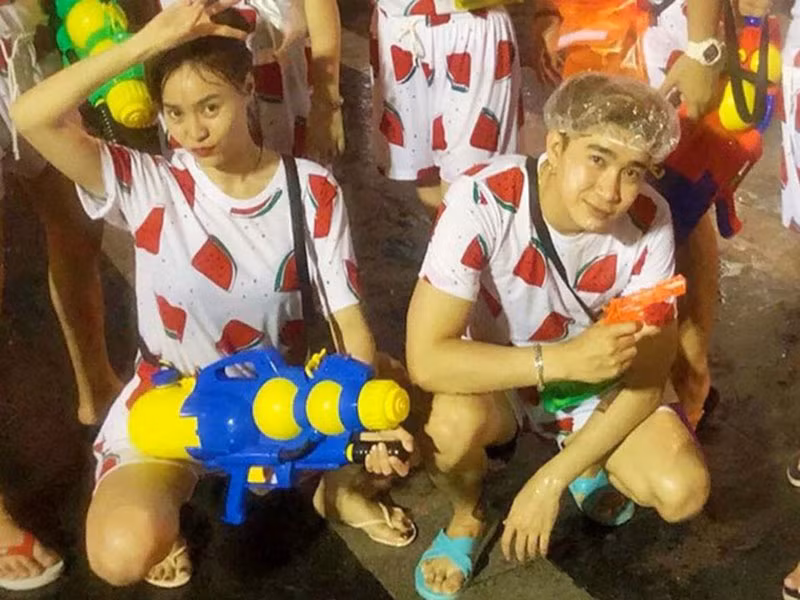 Từ khi vướng nghi vấn hẹn hò, Lan Ngọc và Chi Dân được nhiều người hâm mộ ủng hộ bởi xứng đôi vừa lứa.