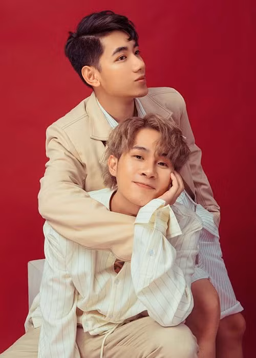 Jack va Orange, LyLy: Cung lum xum voi cong ty, sao so phan trai nguoc?