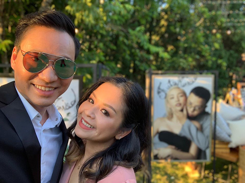 Đình Bảo kết hôn với Helen Nguyễn vào năm 2017. 1 năm sau, cặp đôi đón con gái đầu lòng gia nhập tổ ấm.