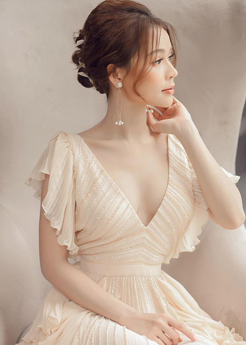 Sam cho biết, thay vì mua hàng hiệu, cô lại thích mua bất động sản.