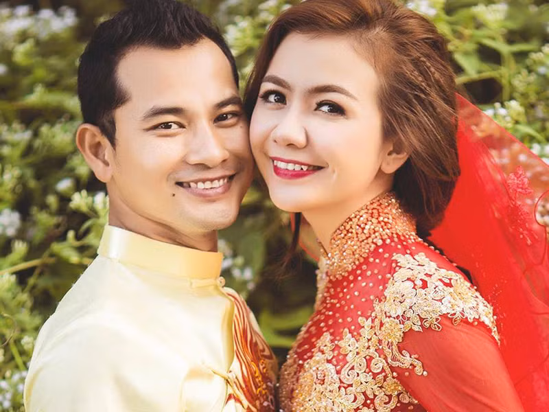 Khi quyết định về chung một nhà, cả hai đều xác định tin tưởng nhau, chia sẻ và thấu hiểu.