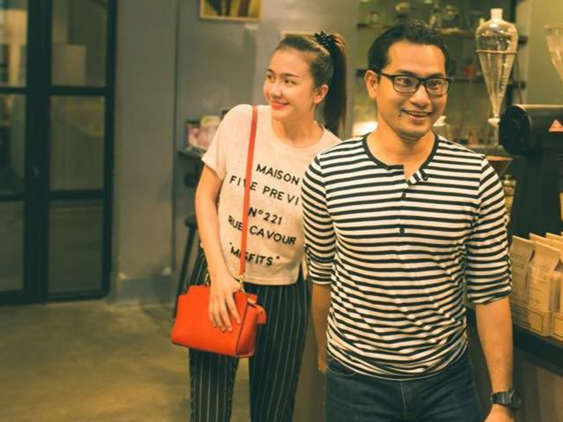 Huỳnh Đông từng chia sẻ, anh rất mãn nguyện khi ở bên cạnh người vợ xinh đẹp, biết thông cảm và luôn ủng hộ mọi việc mà chồng làm.