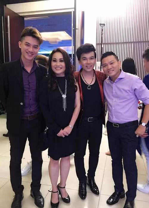 Được các con và đồng nghiệp động viên, Thanh Hằng mới trở về Việt Nam vào năm 2016.