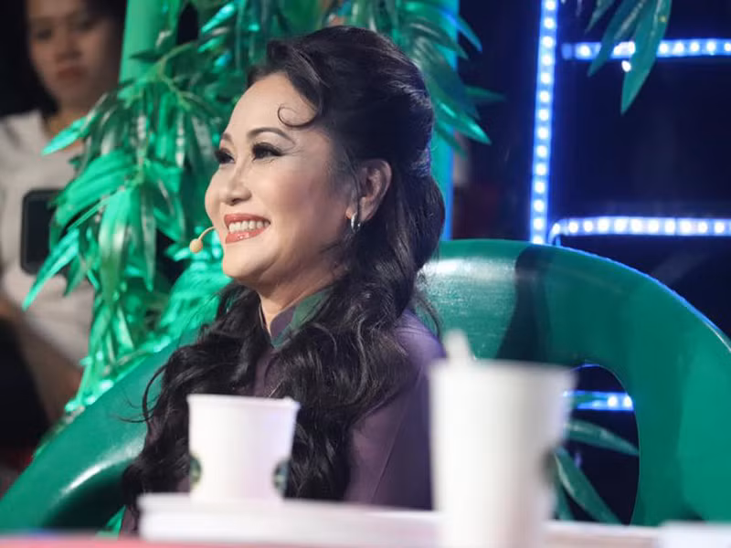 Ồn ào giữa nghệ sĩ Thanh Hằng và chồng cũ lắng xuống khi những người trong cuộc chọn cách giữ im lặng.