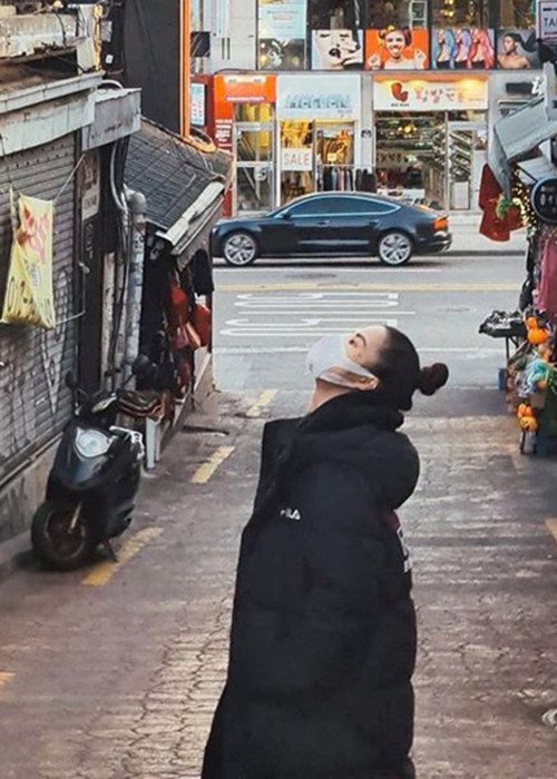 Tuy nhiên, cặp đôi về nước trước khi bệnh dịch bùng phát ở xứ sở kim chi.