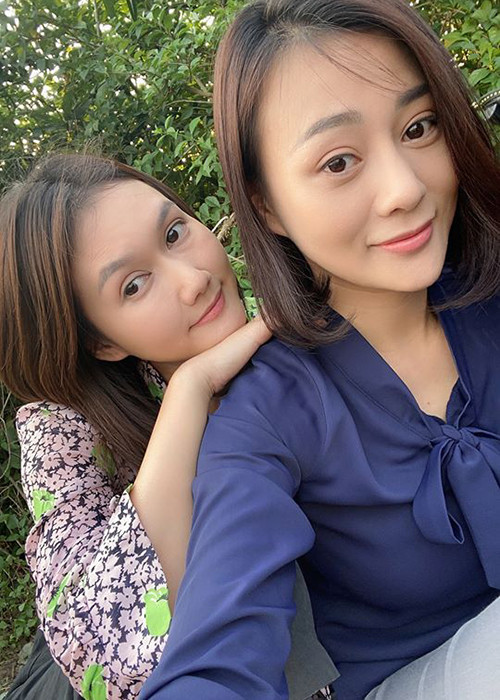 Trước "Cô gái nhà người ta", Phương Oanh và Hương Giang từng tham gia diễn xuất trong "Lặng yên dưới vực sâu".