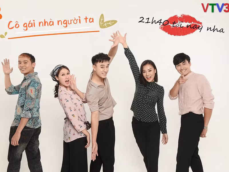 Hiện tại, Hương Giang xuất hiện với màn ảnh nhỏ với vai diễn Mận trong phim "Cô gái nhà người ta".