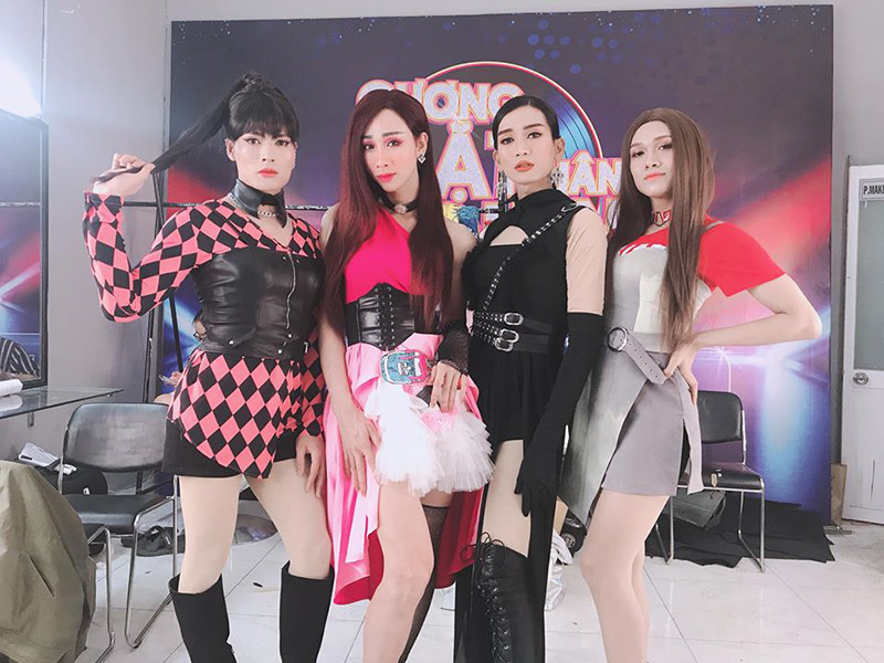 Chàng diễn viên sinh năm 1995 là một trong những đối thủ nặng ký cho ngôi vị quán quân Gương mặt thân quen.