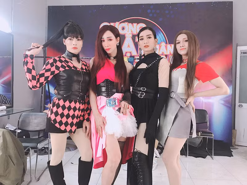 Chàng diễn viên sinh năm 1995 là một trong những đối thủ nặng ký cho ngôi vị quán quân Gương mặt thân quen.