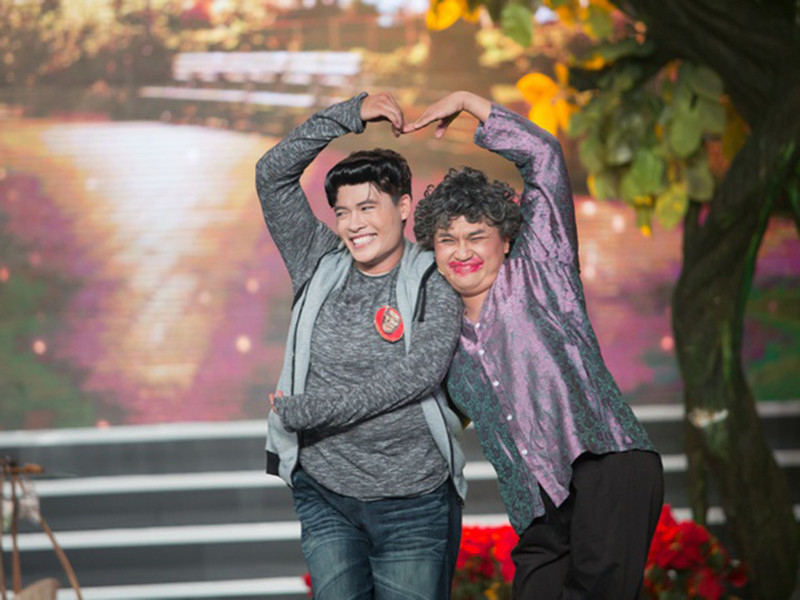 Nói về mối quan hệ với Đại Nghĩa, Tấn Phát cho biết, cả hai chơi thân đã được 5-6 năm. Anh và Đại Nghĩa có nhiều sở thích chung, cùng muốn làm những việc có ích cho cộng đồng, nên ngoài đời thường Tấn Phát và Đại Nghĩa khá ăn ý.