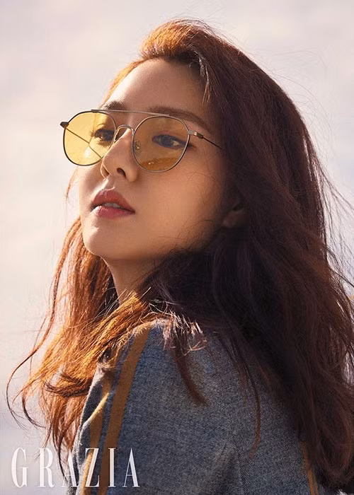 Nữ phụ phim "Hạ cánh nơi anh" từng đóng phim "49 ngày", "Muôn kiểu ghen tuông", "Lời thì thầm", "Kị sĩ đen".