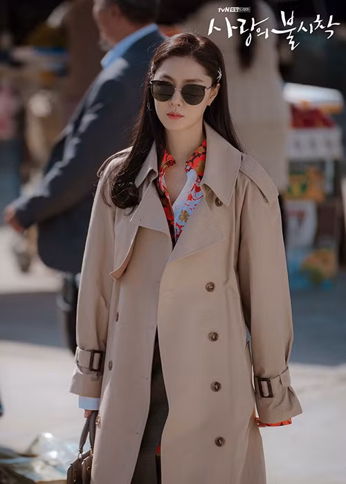 Chan dung nu dien vien phu noi nhu con phim “Ha canh noi anh”