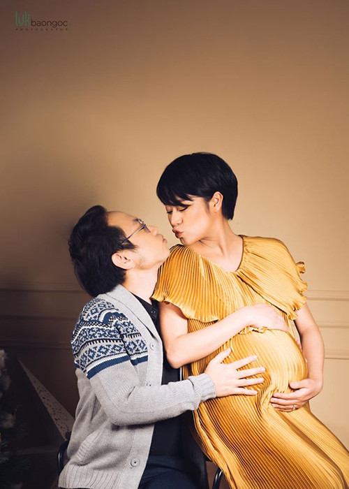 Đám cưới của cặp đôi được tổ chức vào tháng 6/2019. Không lâu sau đó, Phí Linh xác nhận mang bầu.