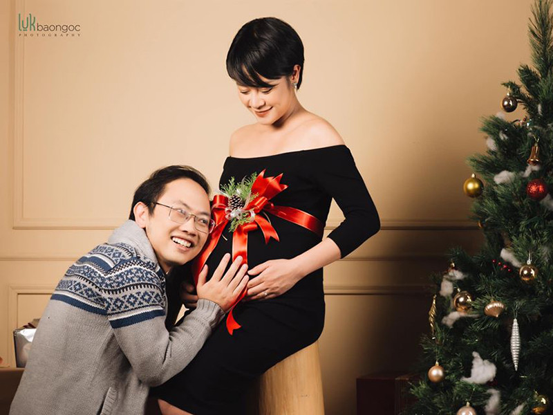 Nữ MC tiết lộ, ông xã nhận "hạnh phúc nhất thế giới" khi biết gia đình sẽ đón thêm thành viên mới.