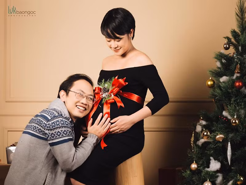 Nữ MC tiết lộ, ông xã nhận "hạnh phúc nhất thế giới" khi biết gia đình sẽ đón thêm thành viên mới.