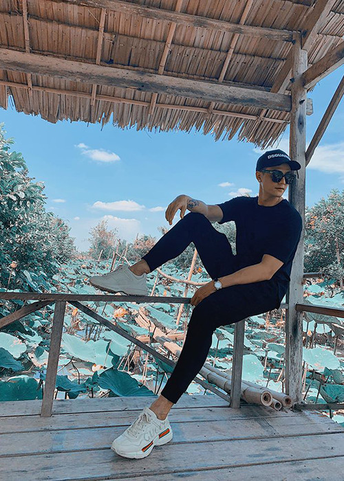 Vĩnh Thụy hiện tại để trạng thái cá nhân độc thân. Fan cho rằng, anh chưa bước vào một mối quan hệ mới.