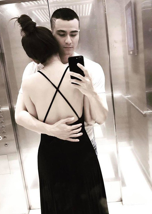 Sau khi chia tay Hoàng Thùy Linh, Vĩnh Thụy từng bị đồn có tình mới khi khoe ảnh ôm một cô gái giấu mặt. Về phần mình, nam siêu mẫu không phản hồi.