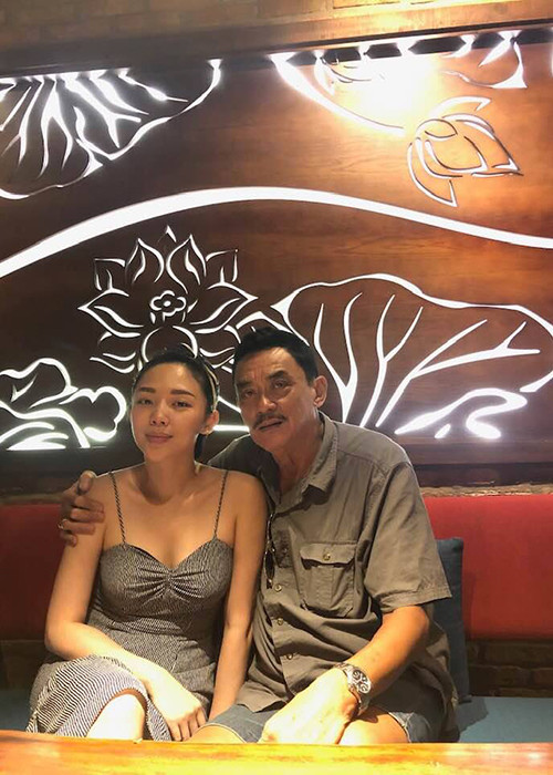 Mối quan hệ giữa Tóc Tiên và bố vốn tốt đẹp.