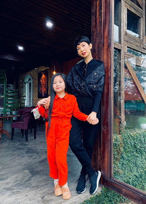 Bé được siêu mẫu Xuân Lan phát hiện tại Tuần lễ Thời trang trẻ em Việt Nam mùa 10 ở Hà Nội năm 2019.