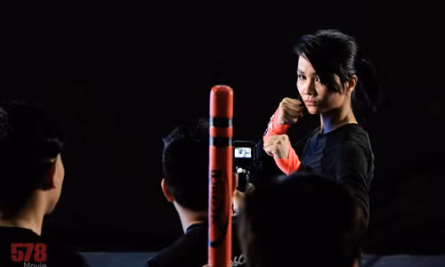 H'hen Nie dong phim hanh dong: Dien anh Viet them da nu hay binh hoa di dong?