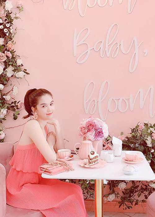 Từ trước đến nay, Ngọc Trinh đều yêu đàn ông lớn tuổi.