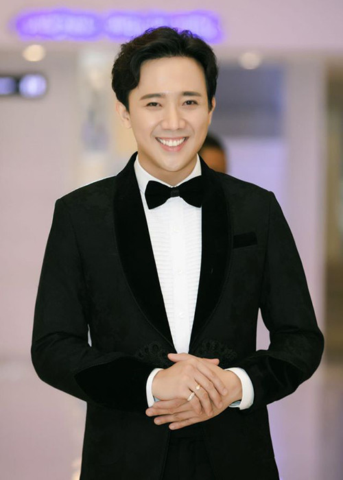 Theo Zing, sản phẩm nghệ thuật của MC Trấn Thành bị gián đoạn do dịch virus Corona nên ê-kíp biên tập phim không làm việc. Về phần mình, Trấn Thành tin rằng hiện giờ không có gì quan trọng hơn là phòng bệnh.