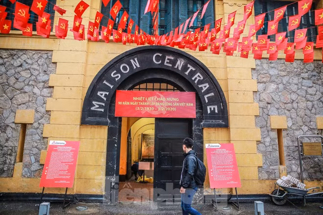 Hang loat di tich lich su, danh lam thang canh Ha Noi tam thoi dong cua-Hinh-12