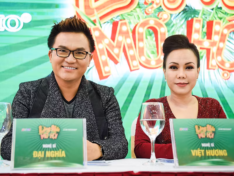 Theo Zing, chỉ riêng trong 6 tháng đầu năm 2017, số lượng chương trình mà Đại Nghĩa làm MC, giám khảo lên đến con số 15. Ảnh: Zing