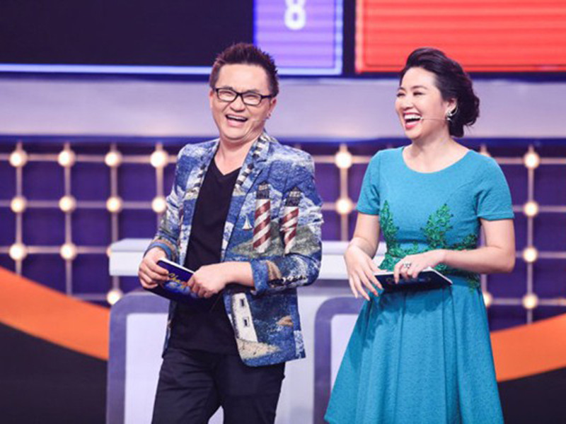 Nhiều diễn viên hài khi làm MC thường bị chê là “lố” tuy nhiên Đại Nghĩa lại cân bằng được yếu tố hài hước và sự đĩnh đạc. Các nhà sản xuất gameshow đánh giá cao Đại Nghĩa còn bởi anh nắm bắt kịch bản rất nhanh và ứng biến linh hoạt.