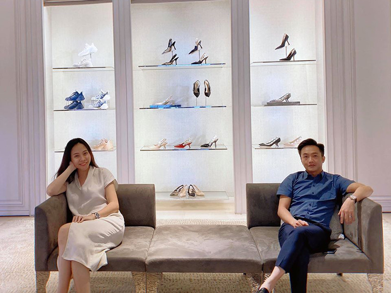 Gần đây, tin đồn Đàm Thu Trang mang bầu liên tục rộ lên khi người đẹp thường xuyên mặc trang phục giấu vòng 2.