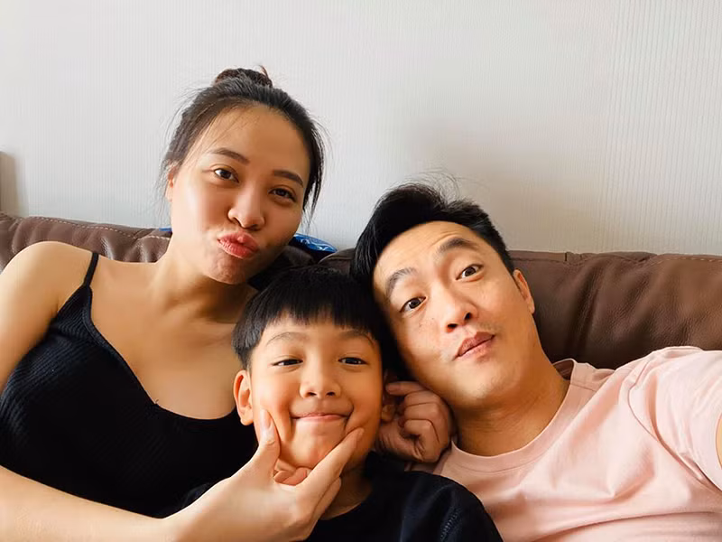 Nữ ca sĩ gốc Tày thân thiết với bé Subeo - con trai riêng của Cường Đô la.