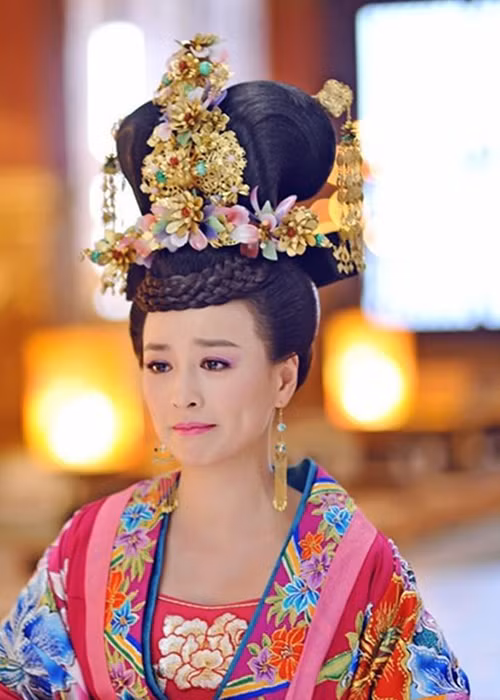 Hon nhan cua my nhan “Vo Tac Thien” gop 2,9 trieu USD chong dich Corona