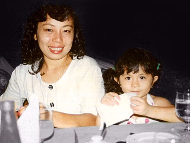 Fan hâm mộ nhận xét ngày bé, Gil Lê giống Cadie Mộc Trà - con gái lai Tây của Elly Trần. Ảnh: Đẹp