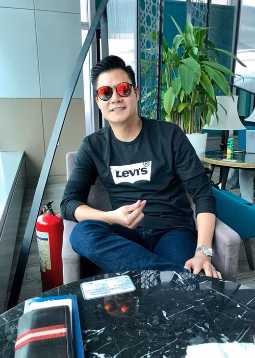 Quang Dung co tinh moi, nhung bong hong cu gio ra sao?