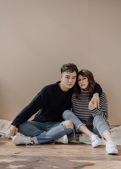 Viễn của "Cô gái nhà người ta" đã tốt nghiệp khoa Diễn viên kịch - Điện ảnh tại Đại học sân khấu điện ảnh Hà Nội.