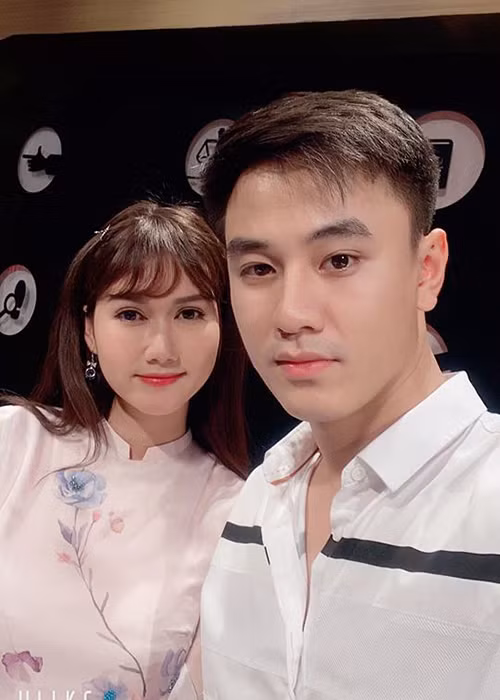 Đảm nhận vai Viễn trong "Cô gái nhà người ta" là diễn viên Quang Trọng.