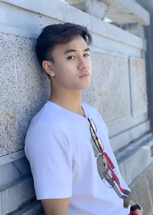 Quang Trọng tham gia đóng phim, diễn kịch nhưng tên tuổi chưa được nhiều khán giả biết đến.