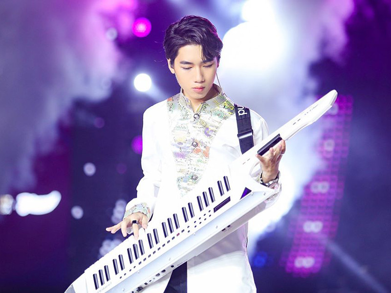 Khi ồn ào tạm lắng xuống, K-ICM úp mở việc đi du học trong thời gian ngắn. Theo nhà sản xuất 9x, anh sẽ đi vào tháng 2/2020 để thực hiện ước mơ của mình.