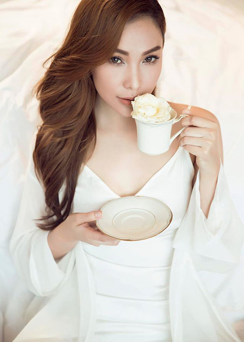 Quỳnh Thư có lợi thế về nhan sắc khi bước chân vào làng giải trí.