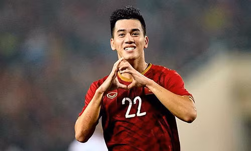 Cau thu Tien Linh nhan Hong Loan: “Anh chi gioi lam ban doi voi em”-Hinh-3