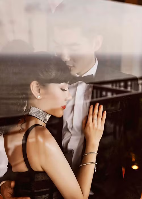 Khi gắn bó với Thu Huyền, Trương Nam Thành tạm dừng hoạt động nghệ thuật để tập trung kinh doanh cùng vợ ở Hà Nội.