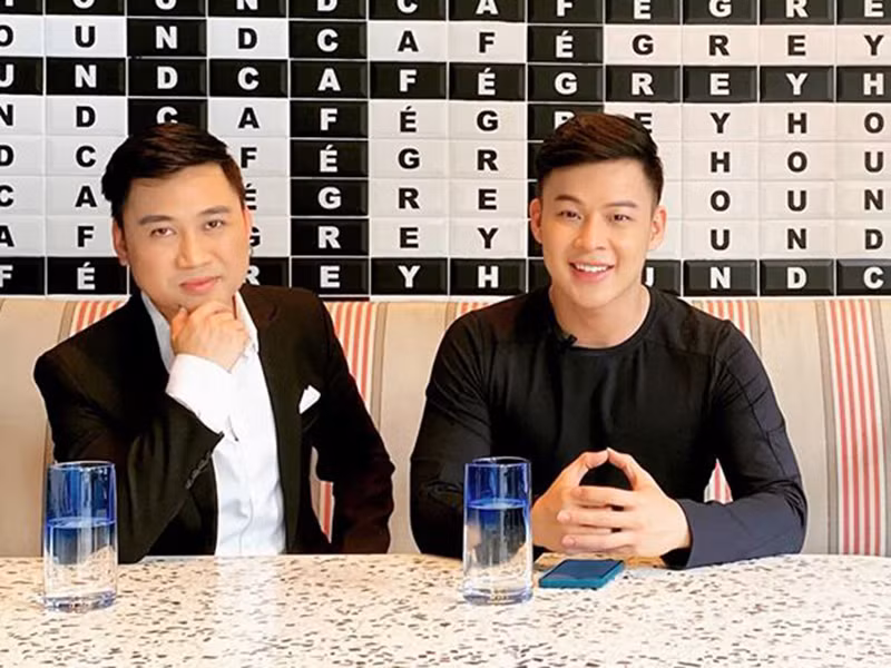 Nói về đám cưới, năm 2017, Don Nguyễn cho biết anh và người yêu đều có chung quan điểm là không làm đám cưới hay kết hôn. "Chúng tôi sợ mất đi cái duyên của 2 đứa. Cứ sống vui vẻ hạnh phúc với nhau đến già, cần gì phải có giấy kết hôn? Ký giấy đó xong rồi có bỏ nhau được không? Câu trả lời là được! Vậy thì cần đến những thủ tục đó làm gì?", nam ca sĩ bày tỏ.