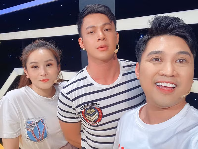 Năm 2019, trong chương trình "Giải mã tri kỷ", Don Nguyễn kể chuyện từng bị bạn thân cưới người yêu.