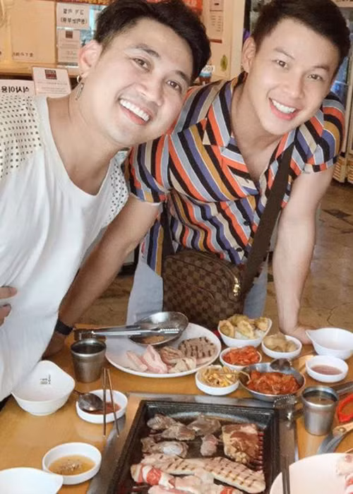 Don Nguyễn và Thanh Tú đều có những lúc say nắng với người thứ ba nhưng may mắn biết dừng lại đúng lúc.