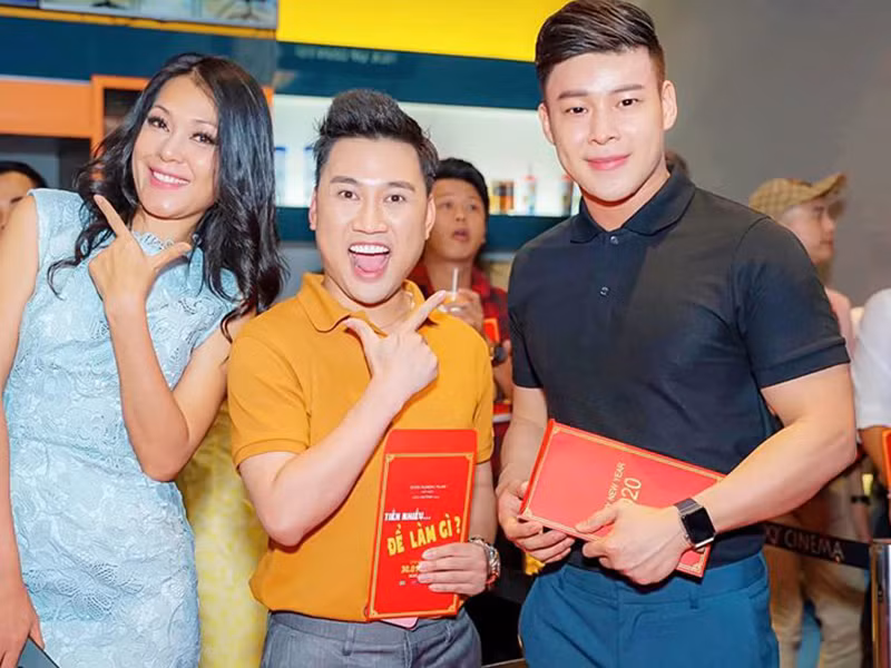 "Có ai dám chắc chúng tôi sẽ yêu nhau dài lâu không? Tôi kị nhất là khoe người yêu của mình, khoe cho đã đến khi chia tay rồi mang nhục à! Tôi yêu tỉnh táo lắm nhé!", Don Nguyễn từng tiết lộ lý do không công khai người yêu.