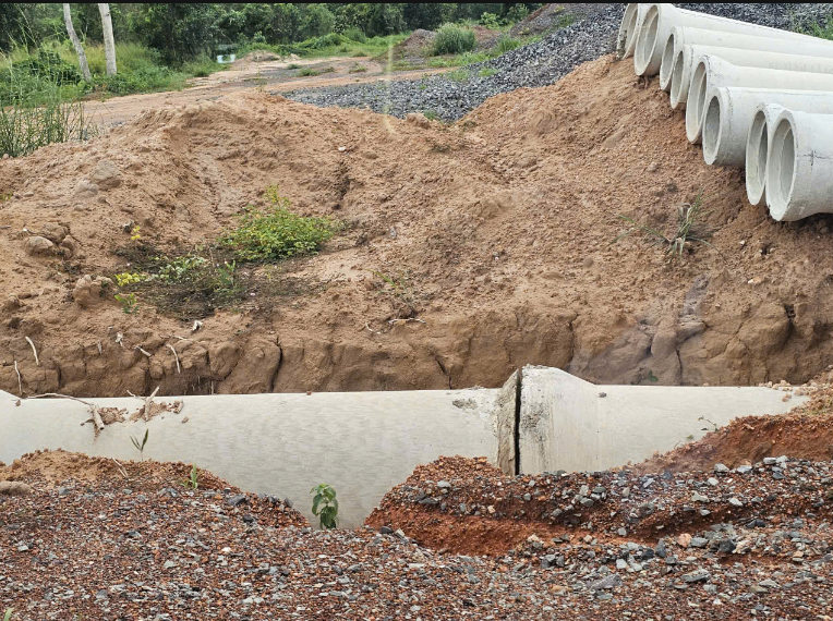 Dong Nai: Khu cong nghiep Ho Nai co vi pham giay phep xay dung?-Hinh-2